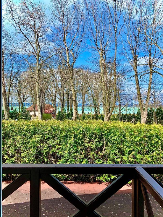 Balatonföldvár Centrum Apartmanok Esterno foto